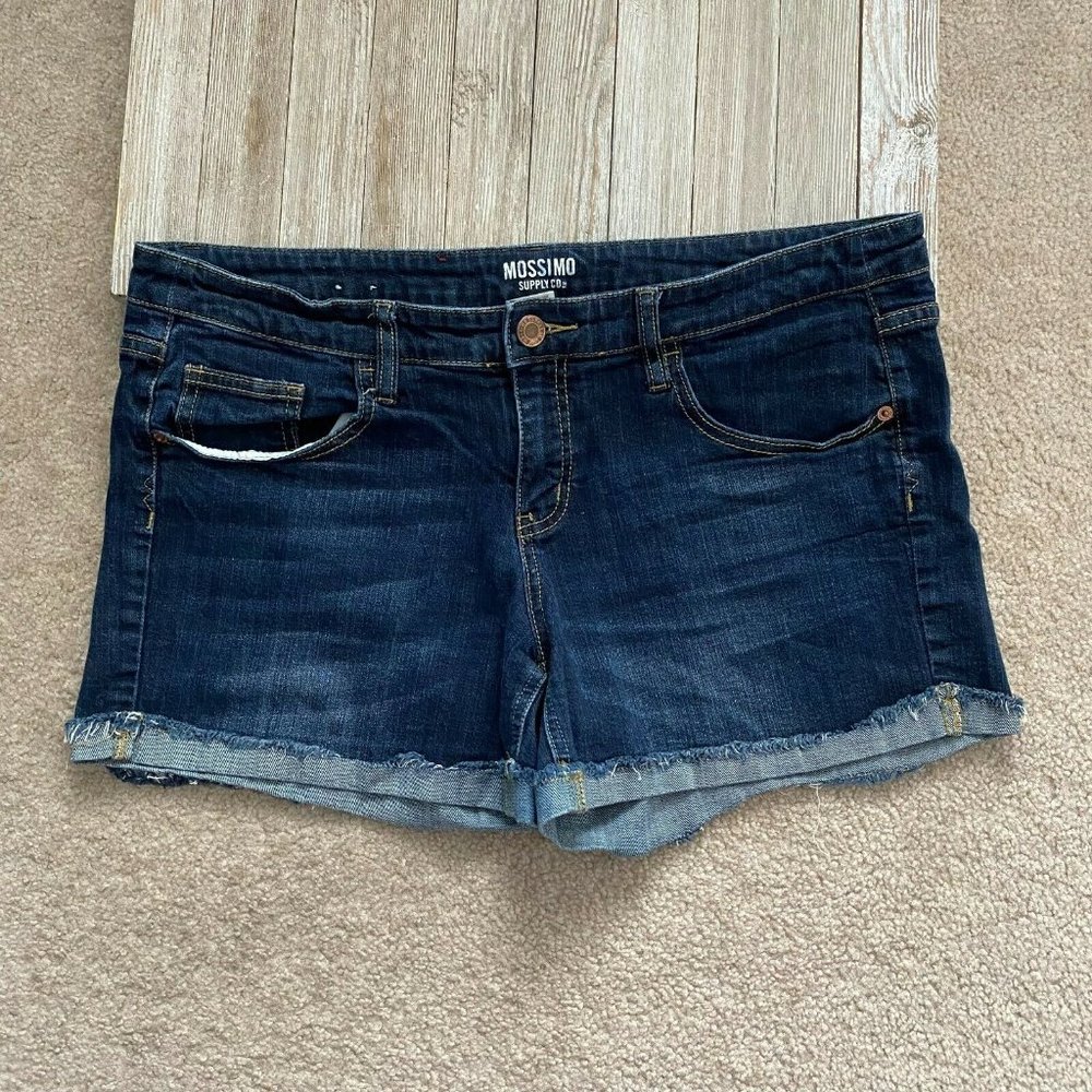 Mossimo Juniors 17 Denim Cuffed Fringe Hem Shorts Actual W 36.5 x I 4 1/4